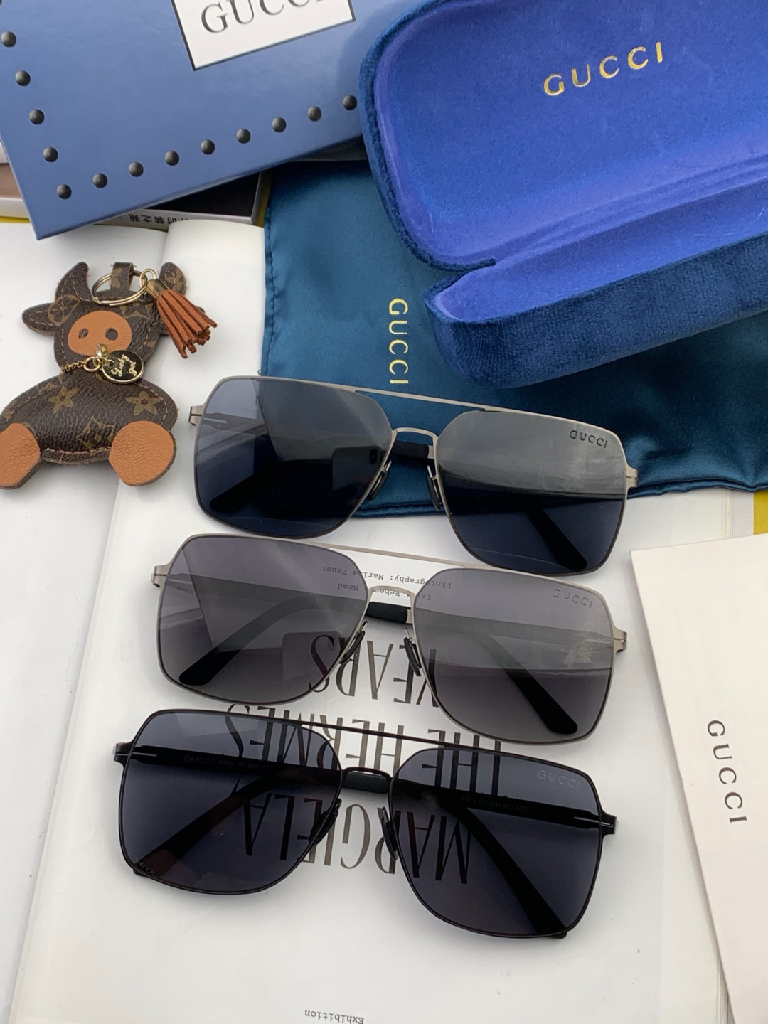 ♦️GUCCI 新款男女情侣款太阳镜多边形墨镜iP电镀永不褪色 超轻超有弹性整幅眼镜无螺丝重要的是压不坏 高清尼龙镜片、
