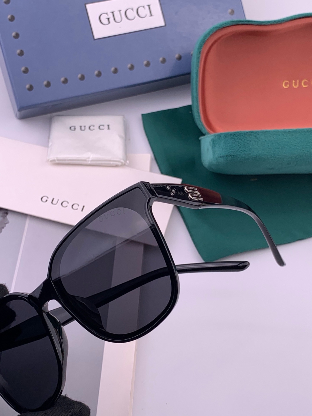 🔺 【GUCCI-偏光太阳镜】开春新款 潮流爆款 时尚偏光太阳镜 高品质 佩戴舒适 网红潮款墨镜 女士高清偏光太阳镜🕶️