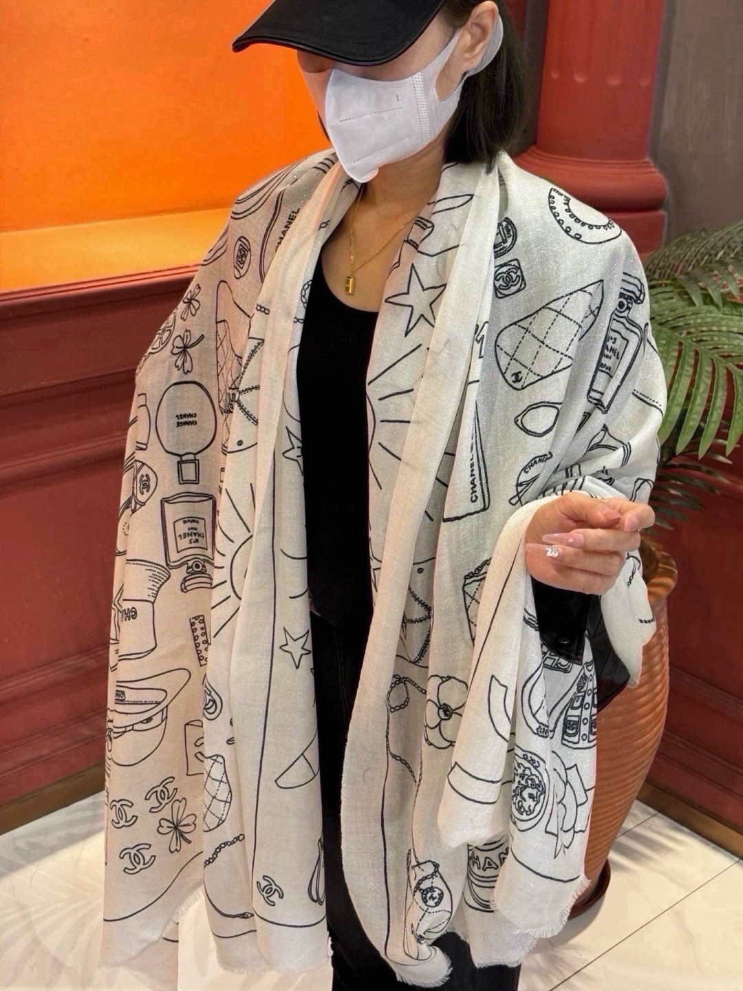 新款💖💖💃🏻💃🏻小香【会发光发亮的小香鞋包羊绒长巾】‼️抢‼️VIP推荐 ‼️👍下手一定要快【高端 大爱 ‼️纯羊绒 婴