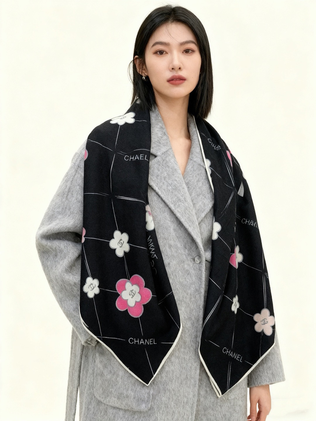 📦新款💖💖🏻🏻【山茶花印花140】140丝绒双面同色印花方巾‼️抢‼️VIP推荐 ‼️下手一定要快【高端 大爱 ‼️纯羊