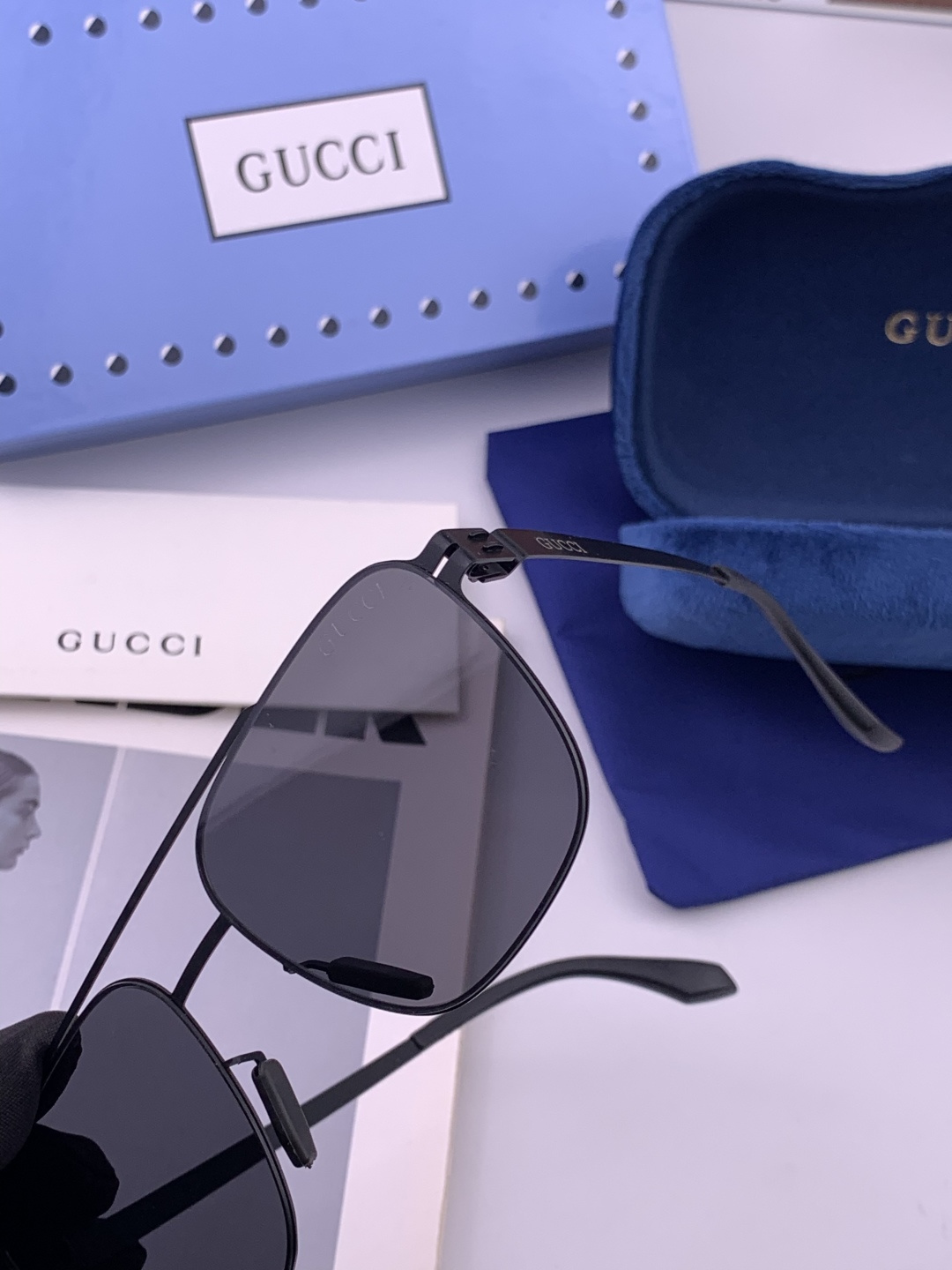 Gucci 春夏新款超轻无螺丝压不坏系列情侣款太阳镜高清尼龙镜片🦅完美品质，适合各种脸型，经典太阳镜亮相时装周.超酷拉风