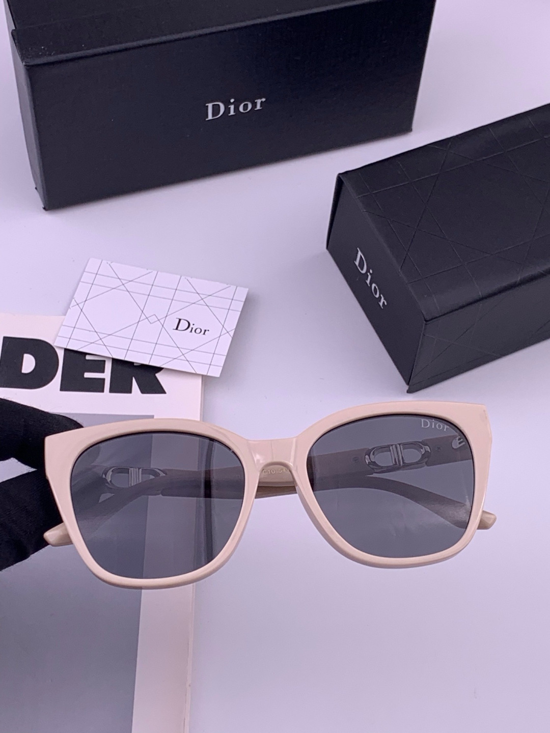 【DIOR】新款潮流爆款 时尚方框太阳镜 佩戴舒适 网红潮款墨镜  女士高清加厚偏光太阳镜🕶️ 🎉高品质TR镜框 ♥️♥