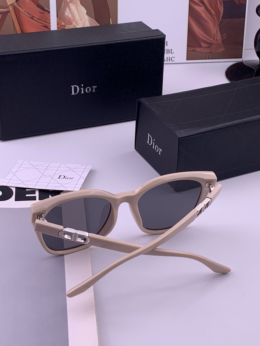 【DIOR】新款潮流爆款 时尚方框太阳镜 佩戴舒适 网红潮款墨镜  女士高清加厚偏光太阳镜🕶️ 🎉高品质TR镜框 ♥️♥