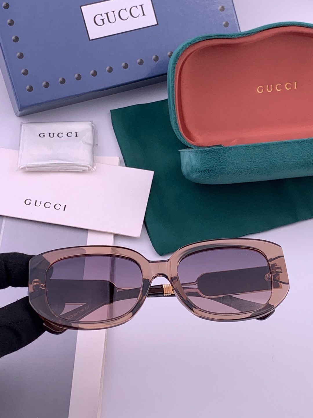🔺 【GUCCI】开春新款 潮流爆款 时尚方框偏光太阳镜 高品质 佩戴舒适 网红潮款墨镜 女士高清尼龙偏光太阳镜🕶️ 🎉