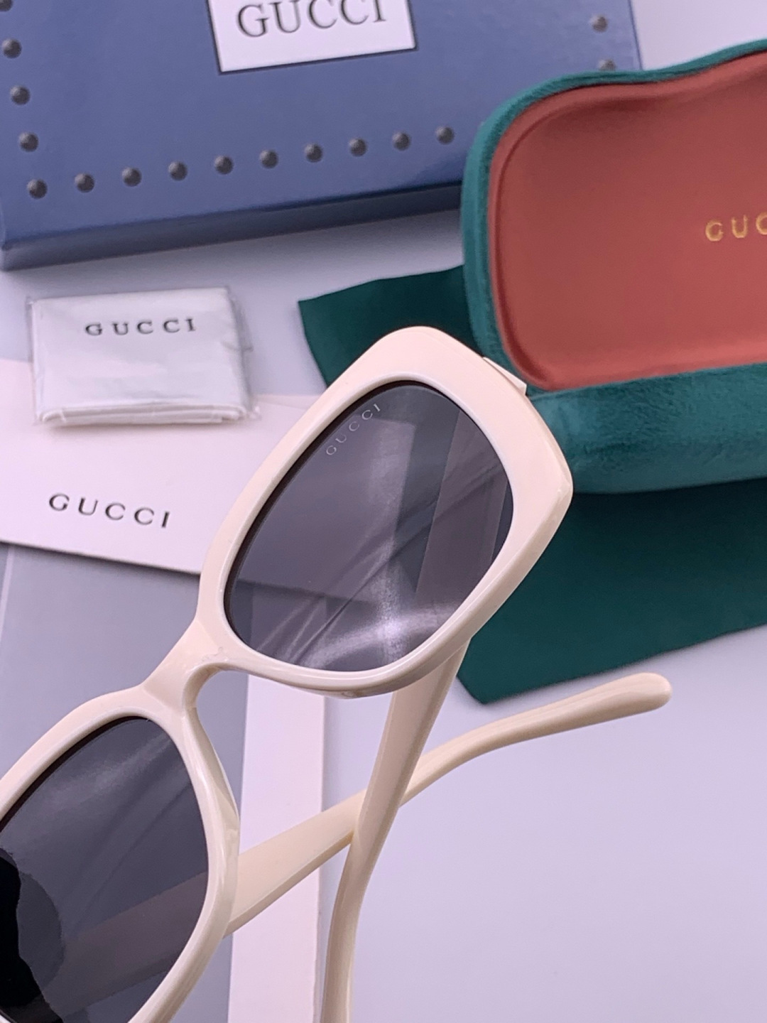 🔺GUCCI🔻古驰 GG圆框太阳镜 完美品质 🎓独特设计  适合各种脸型 亮相时装周 超时尚百搭 实物精致  情侣款 男