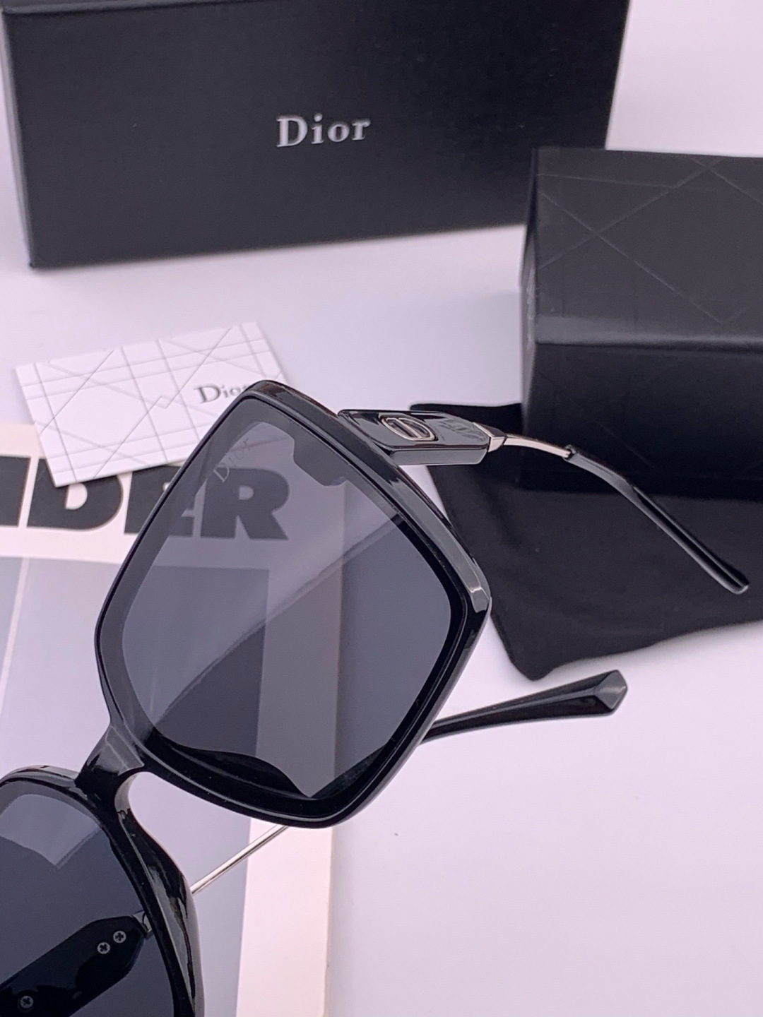 【DIOR】新款潮流爆款 时尚方框太阳镜 佩戴舒适 网红潮款墨镜  女士高清加厚偏光太阳镜🕶️ 🎉高品质TR镜框 ♥️♥