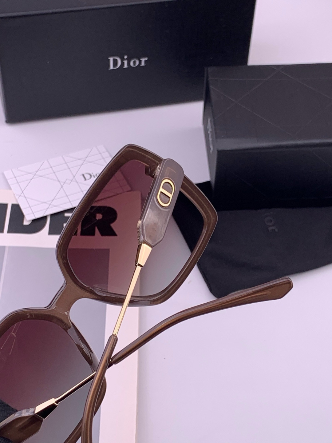 【DIOR】新款潮流爆款 时尚方框太阳镜 佩戴舒适 网红潮款墨镜  女士高清加厚偏光太阳镜🕶️ 🎉高品质TR镜框 ♥️♥