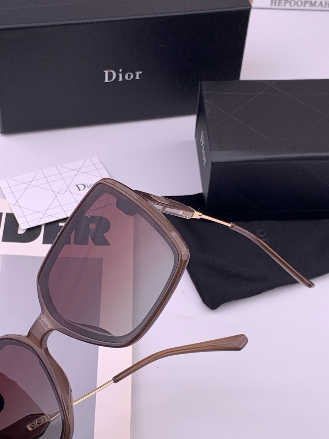 【DIOR】新款潮流爆款 时尚方框太阳镜 佩戴舒适 网红潮款墨镜  女士高清加厚偏光太阳镜🕶️ 🎉高品质TR镜框 ♥️♥