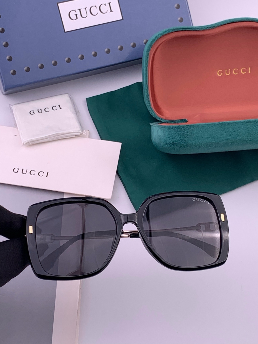 【GUCCI】新款潮流爆款 时尚方框太阳镜 佩戴舒适 网红潮款墨镜  女士高清加厚偏光太阳镜🕶️ 🎉高品质TR镜框 ♥️