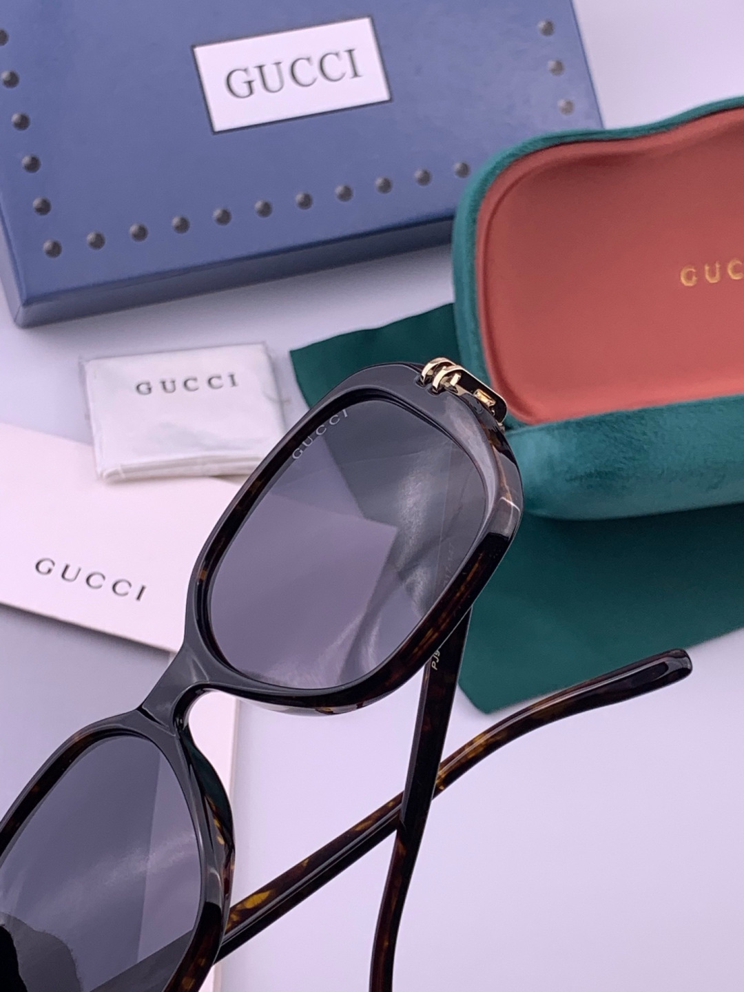 🔺 【GUCCI-偏光太阳镜】开春新款 潮流爆款 时尚方框偏光太阳镜 高品质 佩戴舒适 网红潮款墨镜 女士高清偏光太阳镜