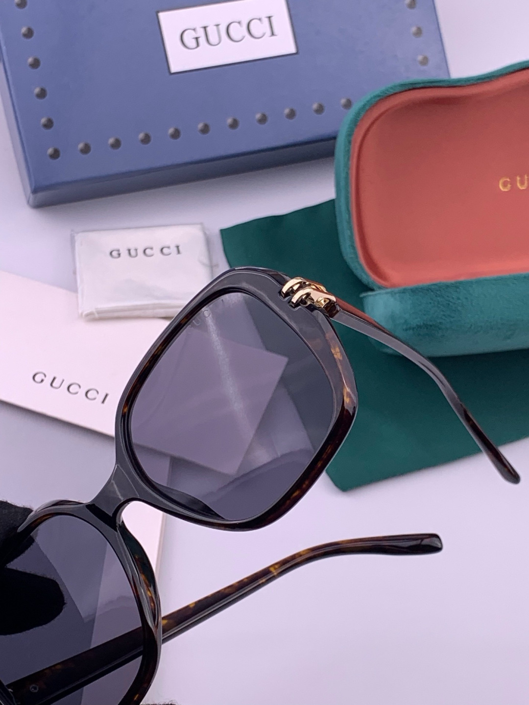 🔺 【GUCCI-偏光太阳镜】开春新款 潮流爆款 时尚方框偏光太阳镜 高品质 佩戴舒适 网红潮款墨镜 女士高清偏光太阳镜