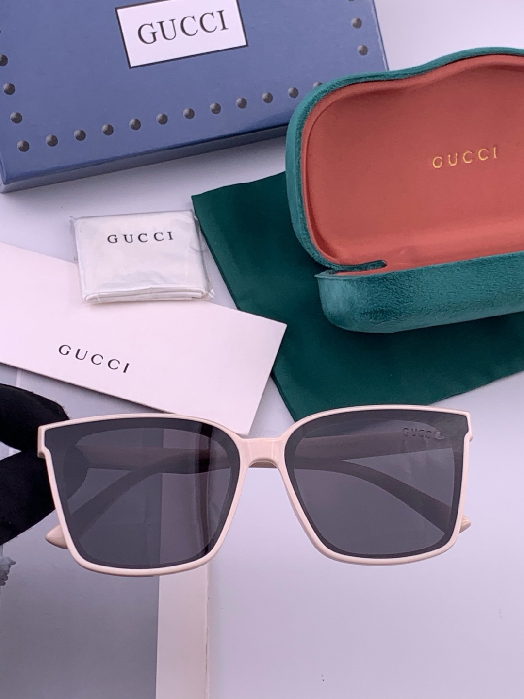 🔺 【GUCCI】开春新款 潮流爆款 时尚方框偏光太阳镜 高品质 佩戴舒适 网红潮款墨镜 女士高清尼龙偏光太阳镜🕶️ 🎉