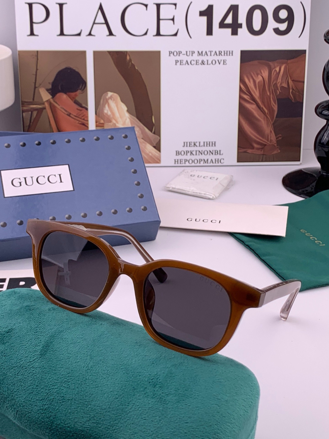 GUCCI  新款偏光太眼镜，情侣款时尚方框太阳镜佩戴舒适网红潮流款墨镜，大气女人范儿，大脸小脸都好看 ！型号：G599