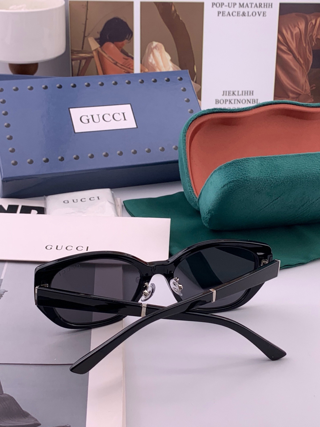 GUCCI  新款偏光太眼镜，情侣款时尚方框太阳镜佩戴舒适网红潮流款墨镜，大气女人范儿，大脸小脸都好看 ！型号：G799