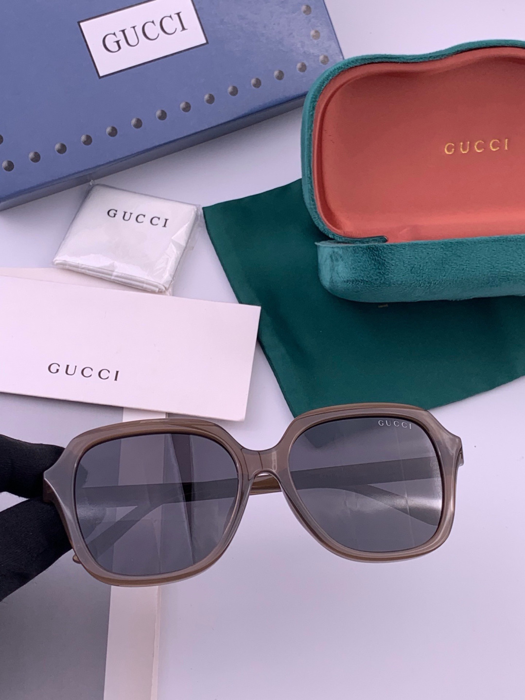 🔺 【GUCCI】开春新款 潮流爆款 时尚方框偏光太阳镜 高品质 佩戴舒适 网红潮款墨镜 女士高清尼龙偏光太阳镜🕶️ 🎉
