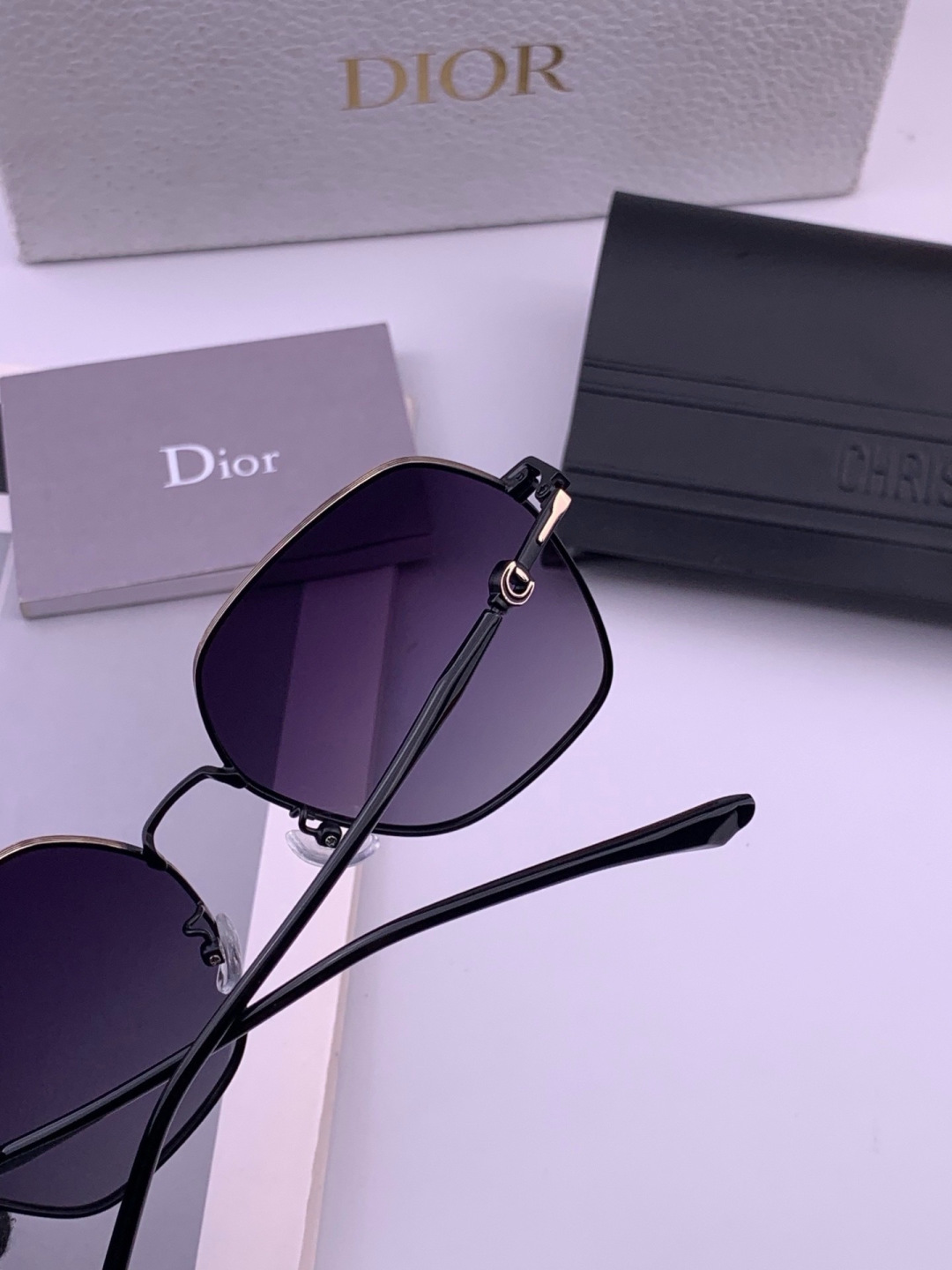 DIOR🌋☔️时尚方框太阳镜顶级奢侈品[强] 高品质[胜利][亲亲]🍦🍨 [得意] 气质非凡😄 🍫🍪女士开车墨镜[爱情]