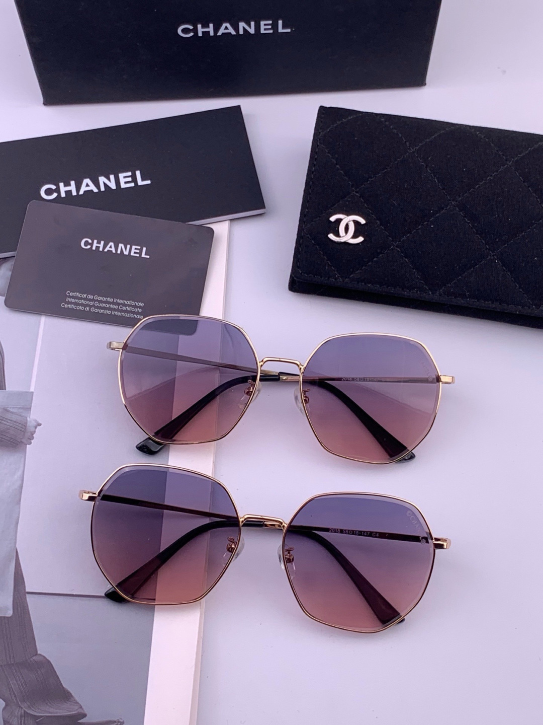 【CHANEL】香奈儿  新款尼龙偏光太眼镜，无框钻石 切边更有质感，大气女人范儿，大脸小脸都好看 ！型号：CH8201