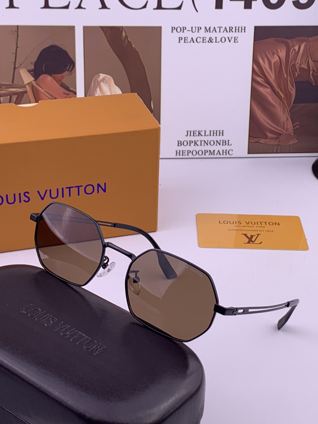 Lv 。  高品质男女款墨镜   👍 进口宝丽来偏光镜片  。蛤蟆镜 开车钓鱼都可 。百搭显瘦墨镜韩版男士飞行员大框司机