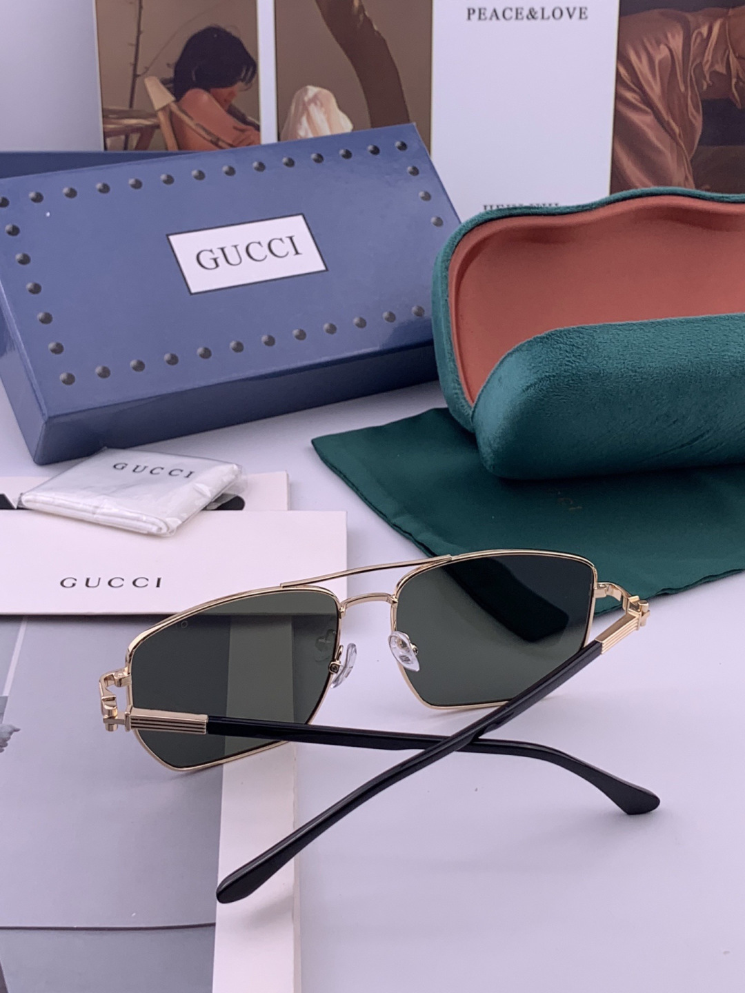 Gucci 。  高品质男女款墨镜   👍 进口宝丽来偏光镜片  。蛤蟆镜 开车钓鱼都可 。百搭显瘦墨镜韩版男士飞行员大