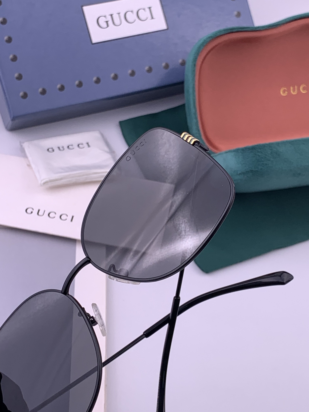 🔺 【GUCCI-尼龙偏光太阳镜】开春新款 潮流爆款 时尚圆框偏光太阳镜 高品质 佩戴舒适 网红潮款墨镜 女士高清尼龙偏