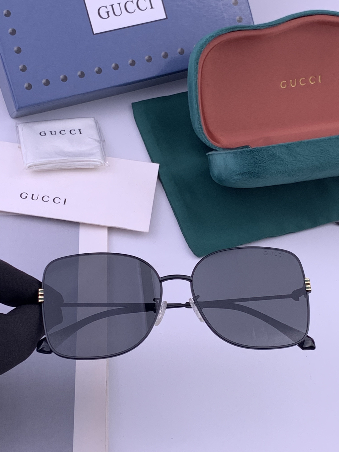 🔺 【GUCCI-尼龙偏光太阳镜】开春新款 潮流爆款 时尚圆框偏光太阳镜 高品质 佩戴舒适 网红潮款墨镜 女士高清尼龙偏
