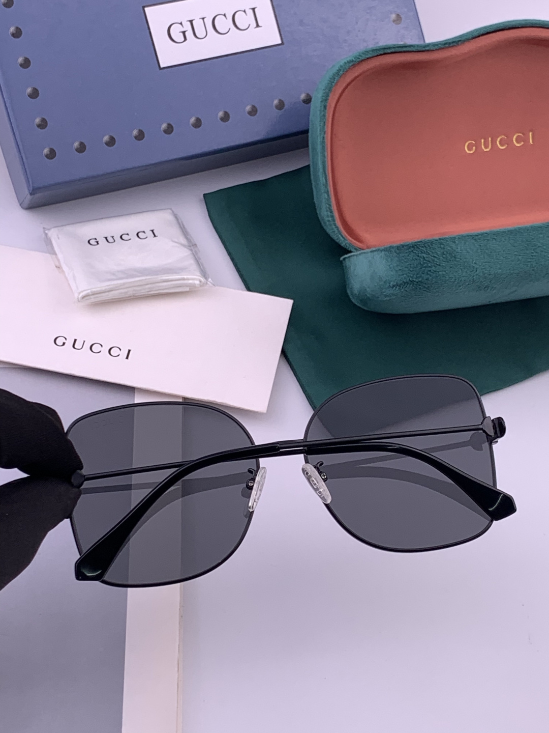 🔺 【GUCCI-尼龙偏光太阳镜】开春新款 潮流爆款 时尚圆框偏光太阳镜 高品质 佩戴舒适 网红潮款墨镜 女士高清尼龙偏