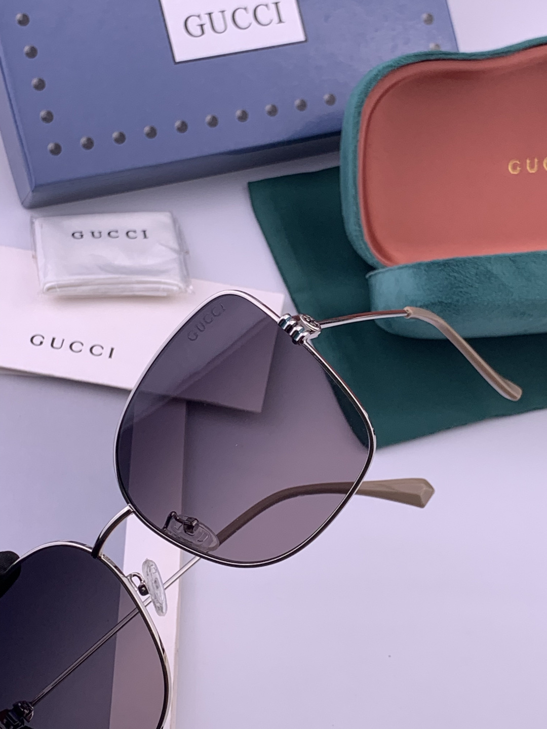 🔺 【GUCCI-尼龙偏光太阳镜】开春新款 潮流爆款 时尚圆框偏光太阳镜 高品质 佩戴舒适 网红潮款墨镜 女士高清尼龙偏