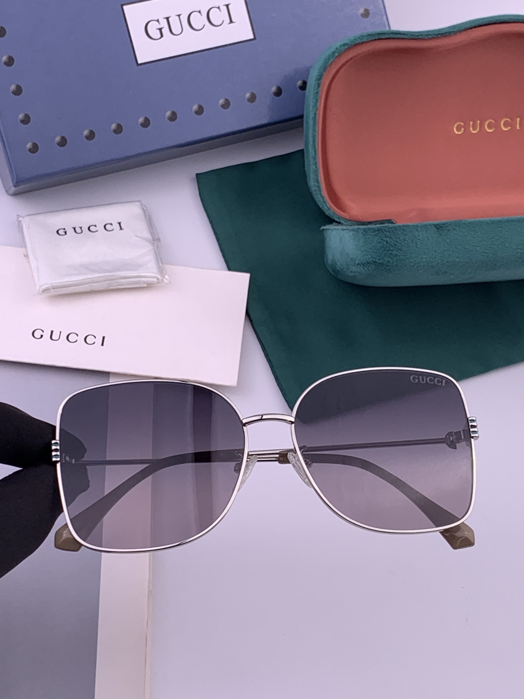 🔺 【GUCCI-尼龙偏光太阳镜】开春新款 潮流爆款 时尚圆框偏光太阳镜 高品质 佩戴舒适 网红潮款墨镜 女士高清尼龙偏