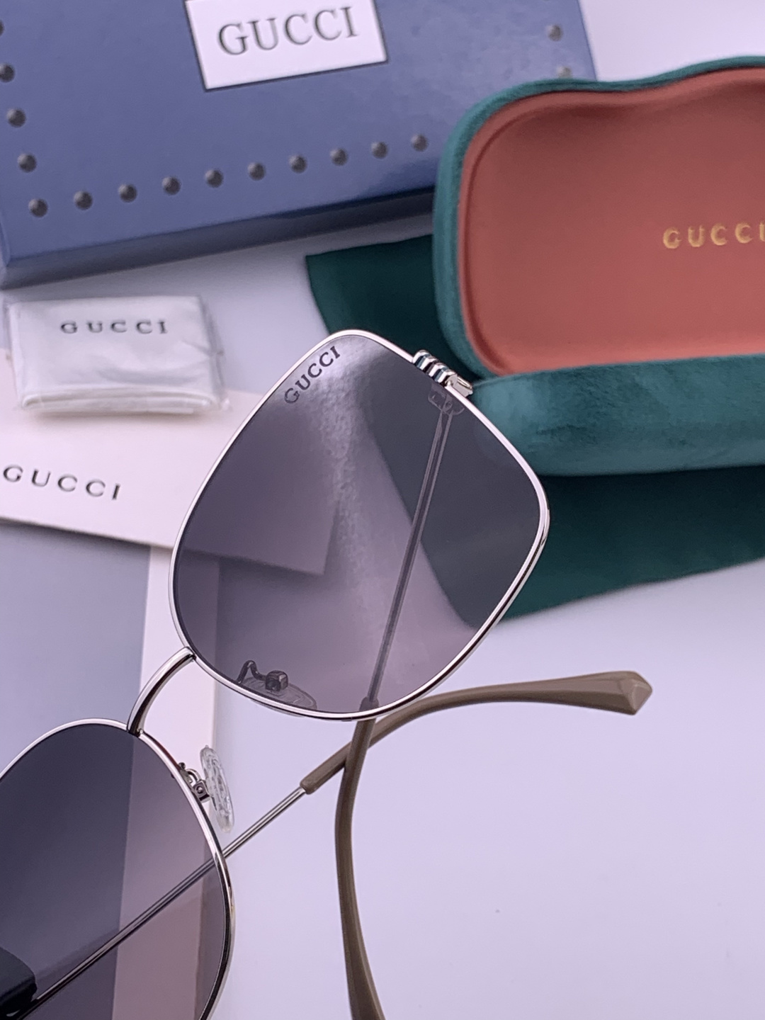 🔺 【GUCCI-尼龙偏光太阳镜】开春新款 潮流爆款 时尚圆框偏光太阳镜 高品质 佩戴舒适 网红潮款墨镜 女士高清尼龙偏