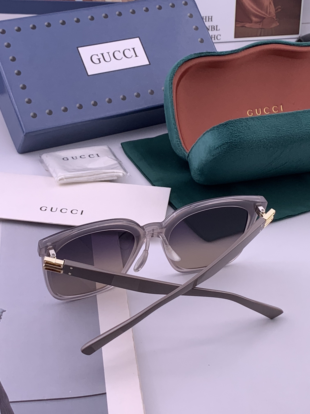 GUCCI  新款尼龙偏光太眼镜，情侣款时尚方框太阳镜佩戴舒适网红潮流款墨镜，大气女人范儿，大脸小脸都好看 ！型号：G6