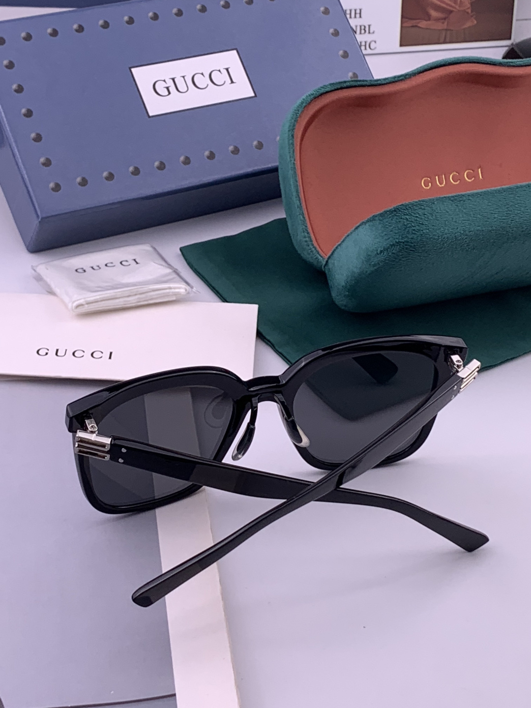 GUCCI  新款尼龙偏光太眼镜，情侣款时尚方框太阳镜佩戴舒适网红潮流款墨镜，大气女人范儿，大脸小脸都好看 ！型号：G6