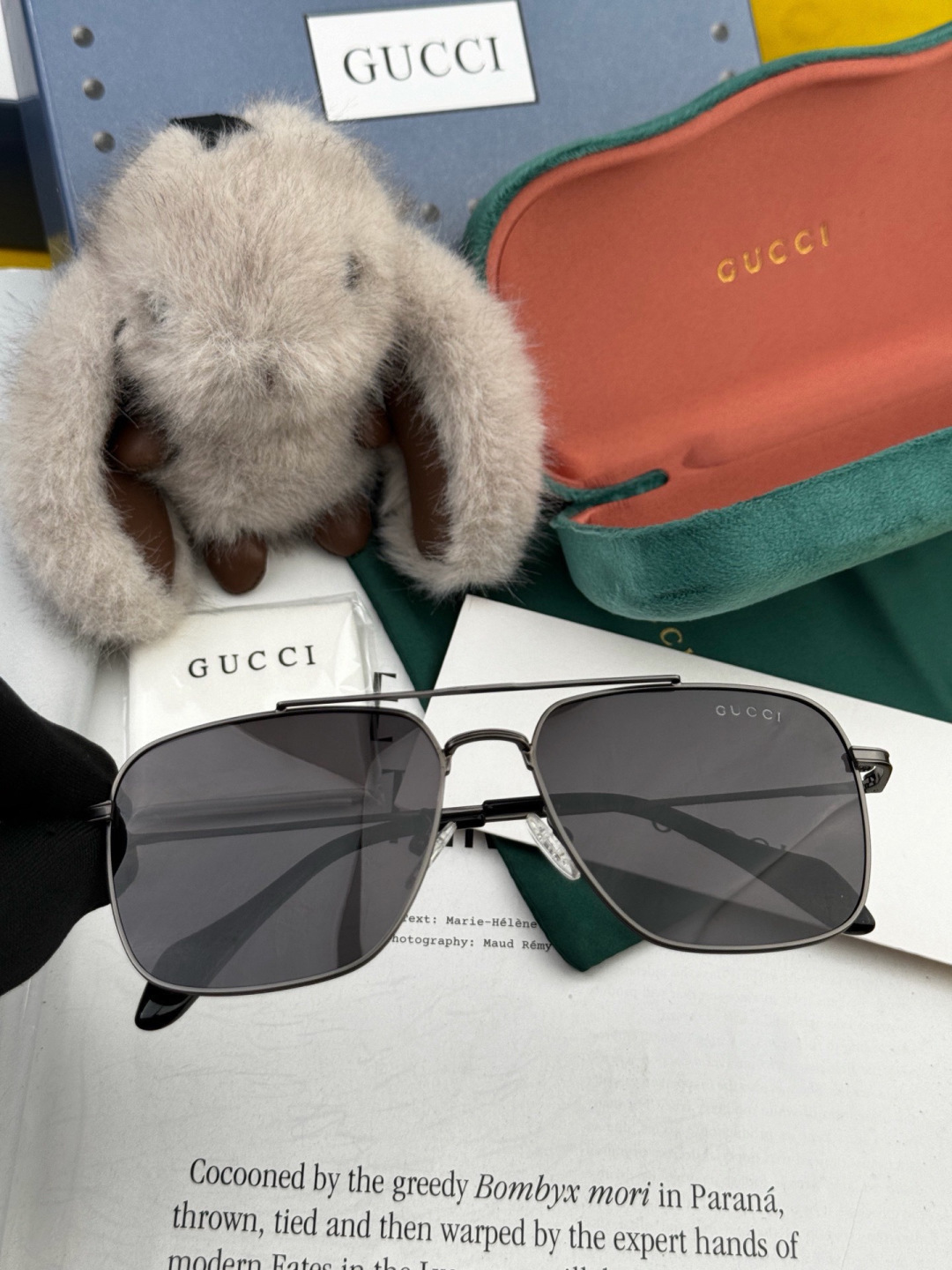 Gucci 。  高品质男女款墨镜   👍 进口宝丽来偏光镜片  。蛤蟆镜 开车钓鱼都可 。百搭显瘦墨镜韩版男士飞行员大