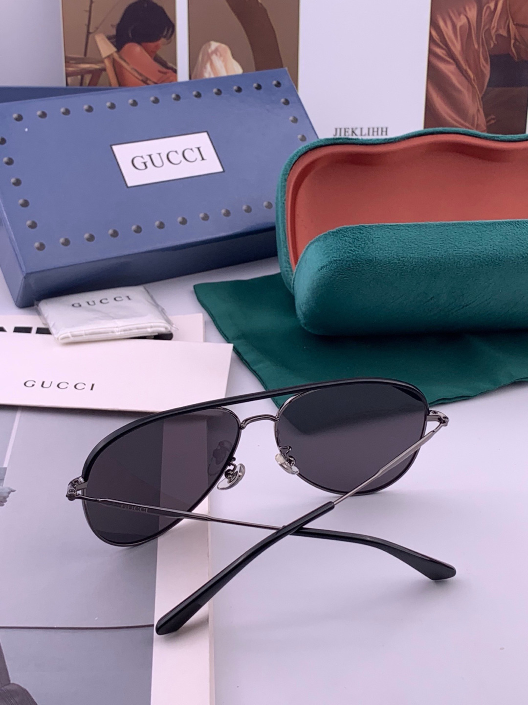 Gucci 。  高品质男女款墨镜   👍 进口宝丽来偏光镜片  。蛤蟆镜 开车钓鱼都可 。百搭显瘦墨镜韩版男士飞行员大
