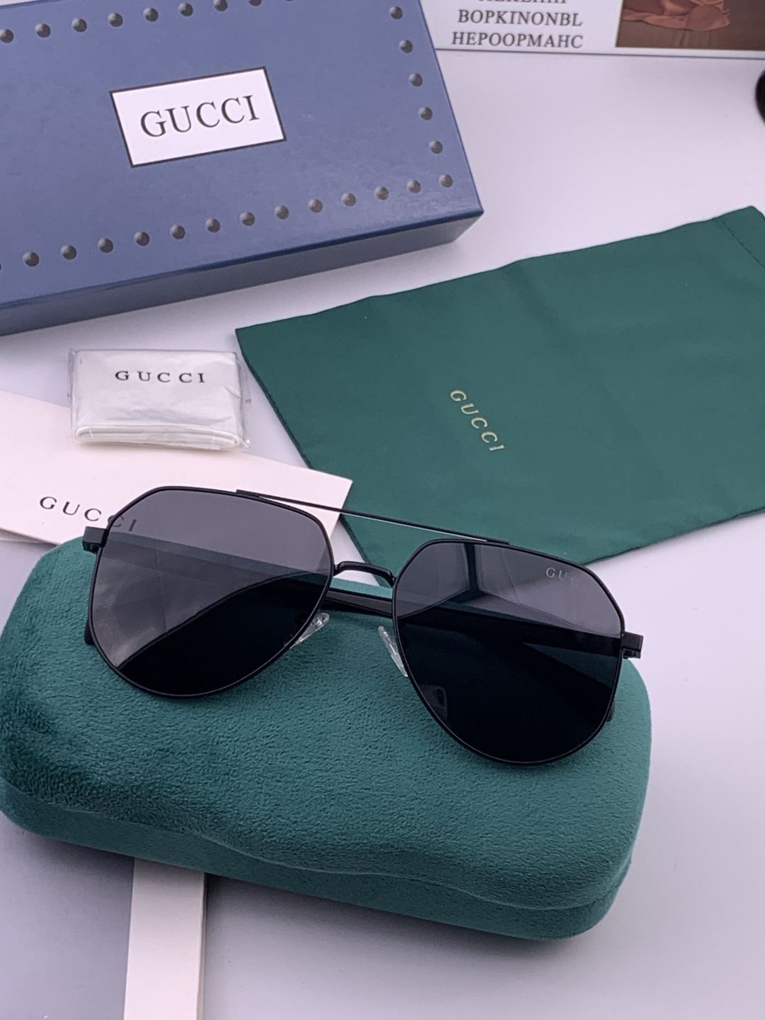 Gucci 。  高品质男女款墨镜   👍 进口宝丽来偏光镜片  。蛤蟆镜 开车钓鱼都可 。百搭显瘦墨镜韩版男士飞行员大