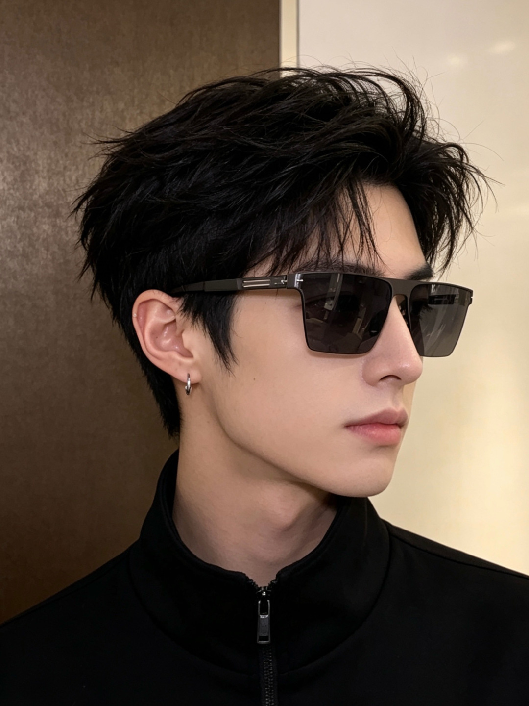 ♦️ GUCCI 新款男女情侣款太阳镜多边形墨镜iP电镀永不褪色 超轻超有弹性整幅眼镜无螺丝重要的是压不坏 高清尼龙镜片