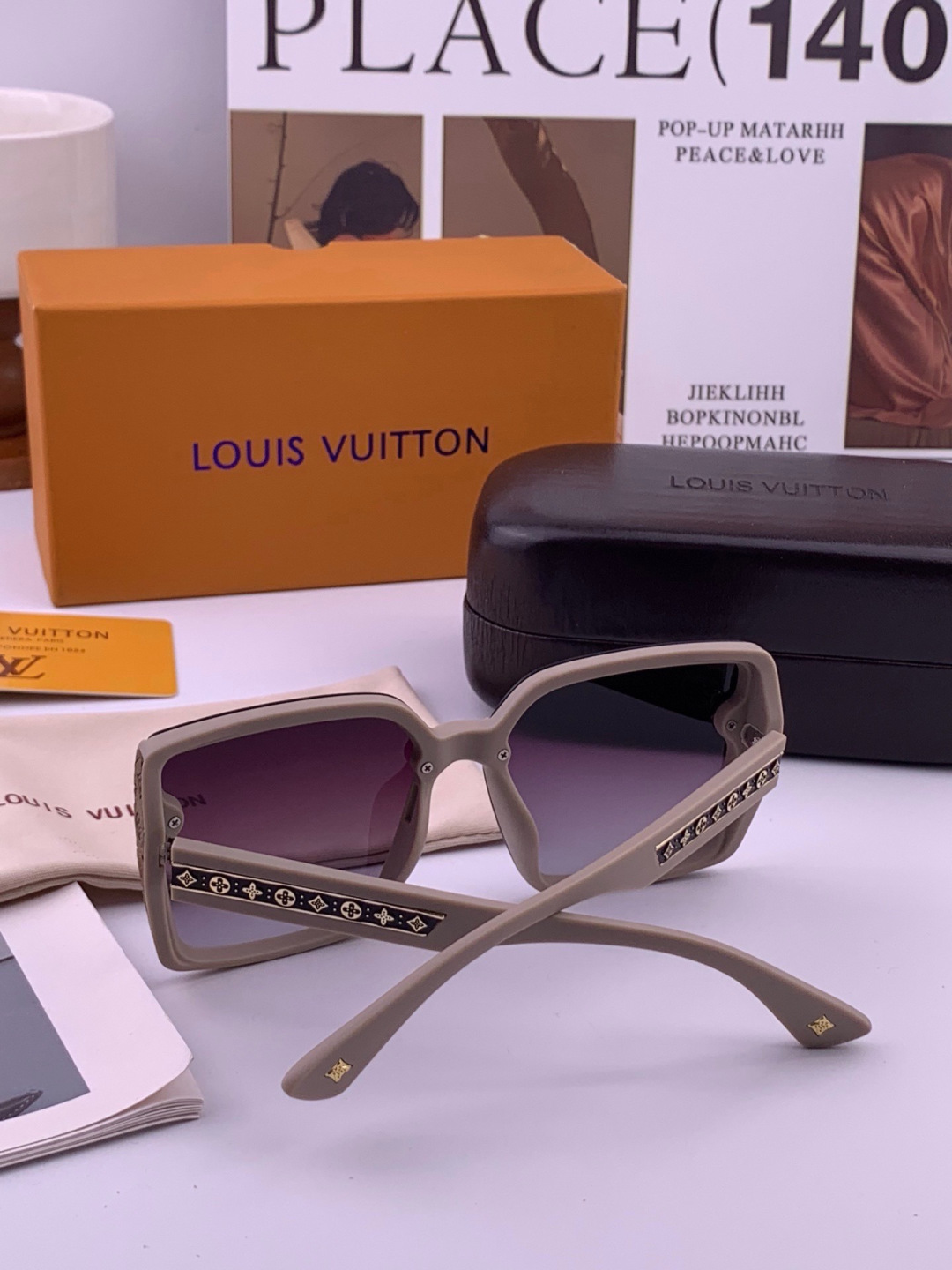 LV 太阳镜潮品官网模特同款 [玫瑰][玫瑰]四叶草🍀精致个性设计简约时尚 高品质值得拥有绝对潮爆整个夏季 新款L597