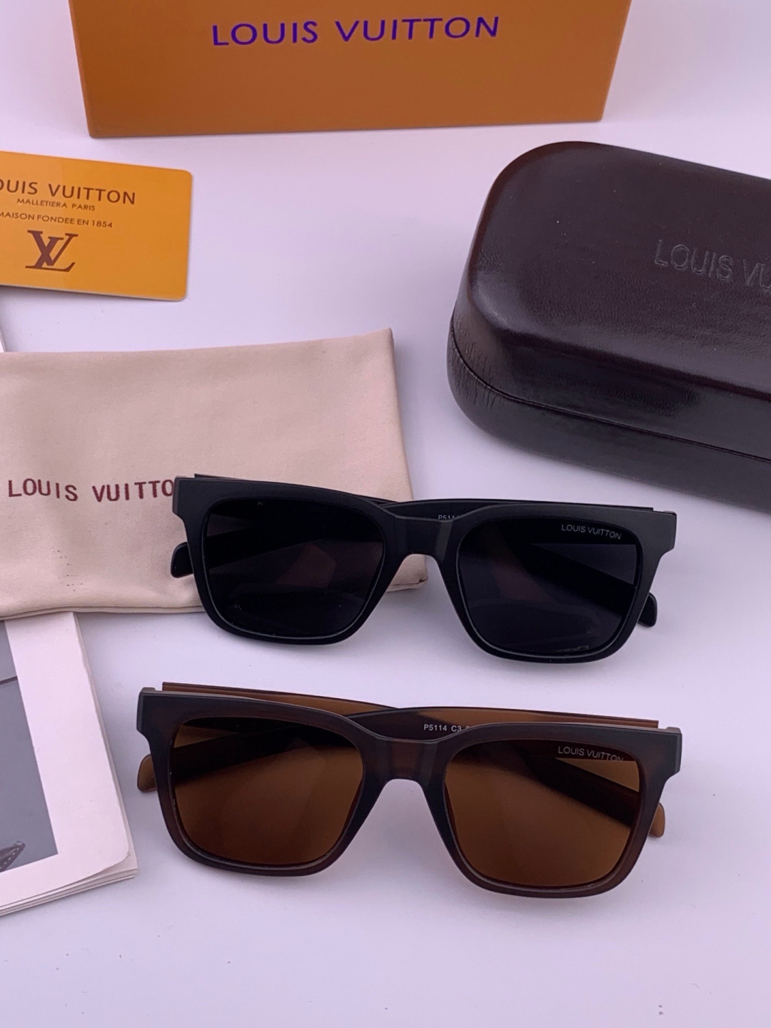 LV 太阳镜潮品官网模特同款 [玫瑰][玫瑰]精致个性设计简约时尚 高品质值得拥有绝对潮爆整个夏季 新款L4511