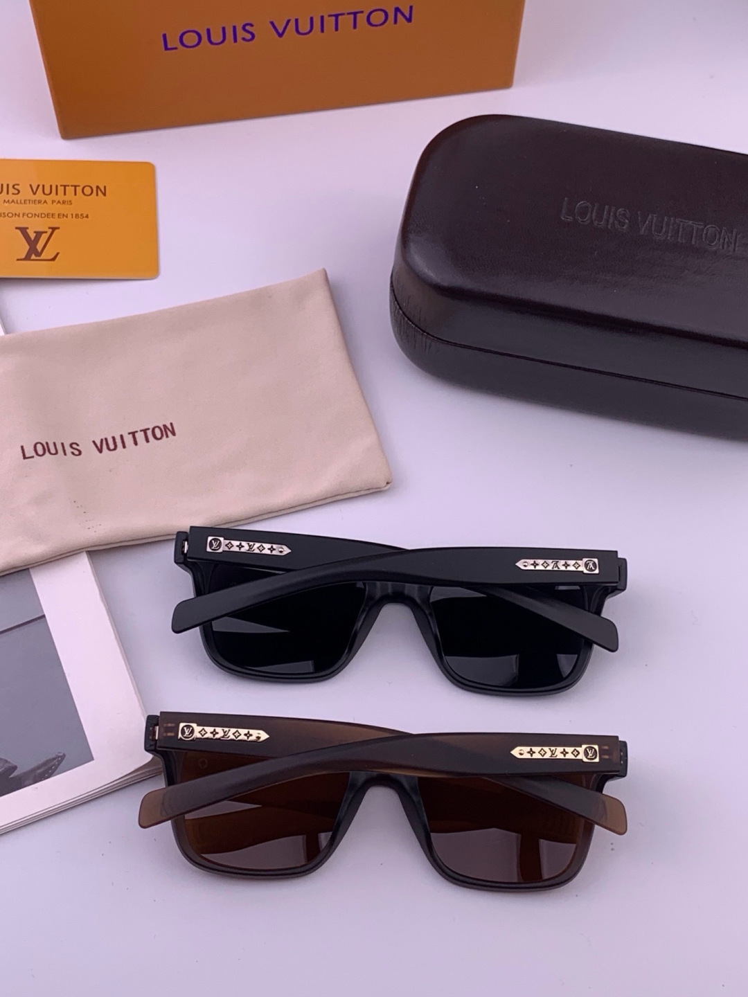 LV 太阳镜潮品官网模特同款 [玫瑰][玫瑰]精致个性设计简约时尚 高品质值得拥有绝对潮爆整个夏季 新款L4511