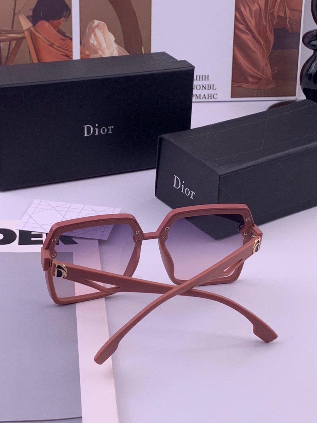 🔺 【DIOR-迪奥】开春新款 潮流爆款 时尚方框偏光太阳镜 高品质 佩戴舒适 网红潮款墨镜 女士高清偏光太阳镜🕶️ 🎉