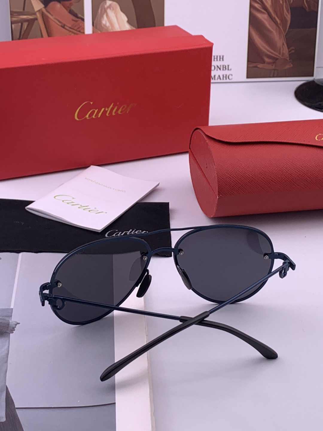 【Cartier  卡地亚】 👑男女款偏光墨镜  双色烤漆工艺  进口宝丽来偏光镜片   顶级做工彰显非凡品味 高品质 
