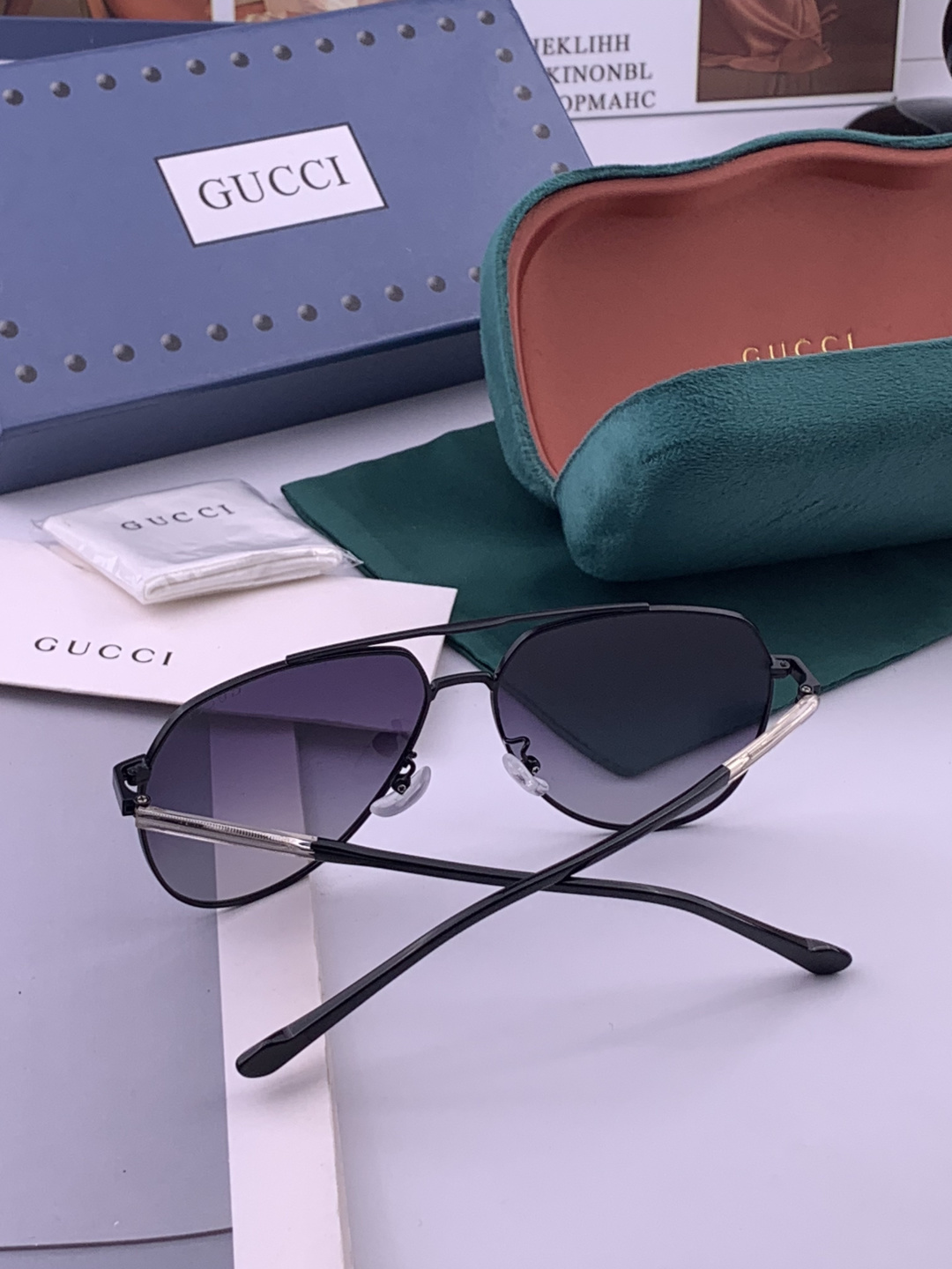 Gucci 。  高品质男女款墨镜   👍 进口宝丽来偏光镜片  。蛤蟆镜 开车钓鱼都可 。百搭显瘦墨镜韩版男士飞行员大