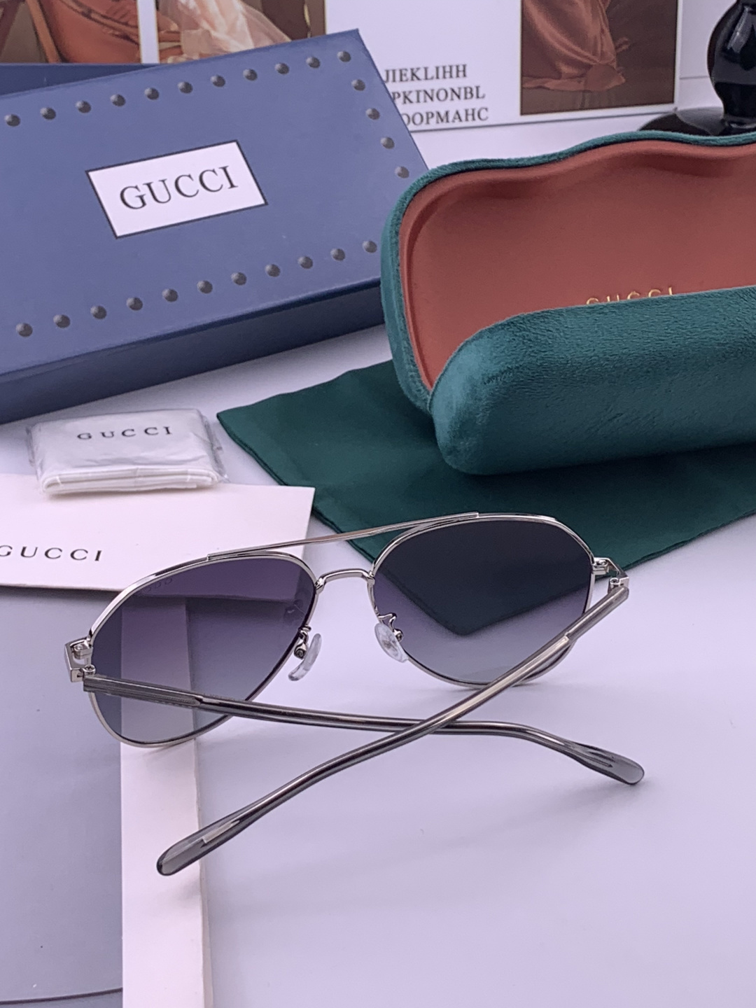 Gucci 。  高品质男女款墨镜   👍 进口宝丽来偏光镜片  。蛤蟆镜 开车钓鱼都可 。百搭显瘦墨镜韩版男士飞行员大