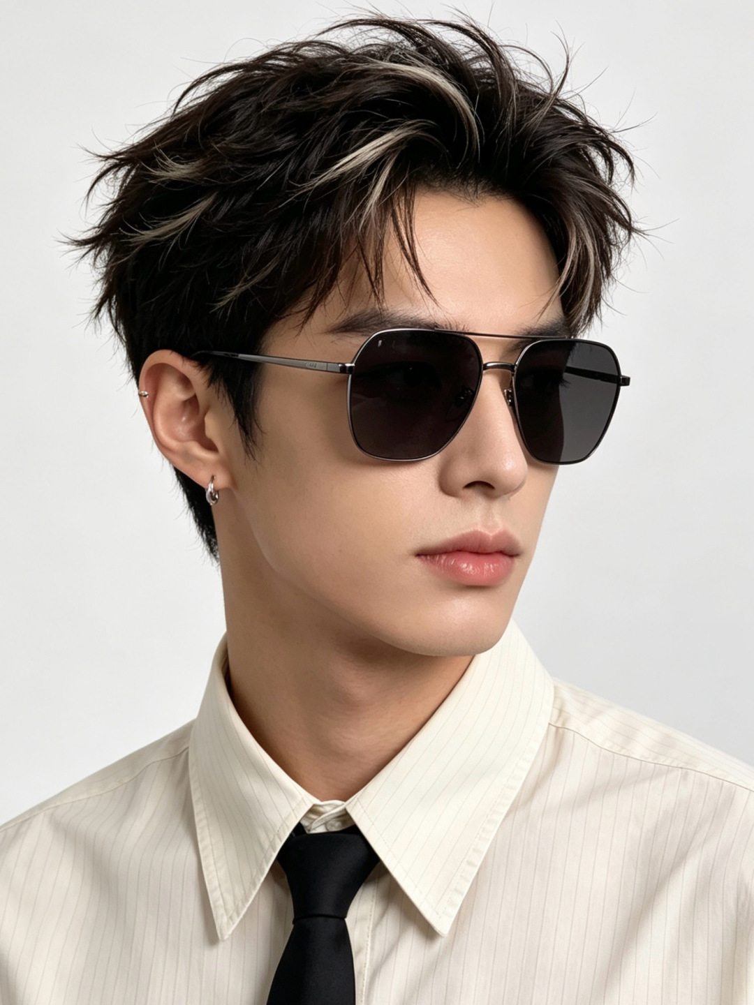 Gucci 。  高品质男女款墨镜   👍 进口宝丽来偏光镜片  。蛤蟆镜 开车钓鱼都可 。百搭显瘦墨镜韩版男士飞行员大