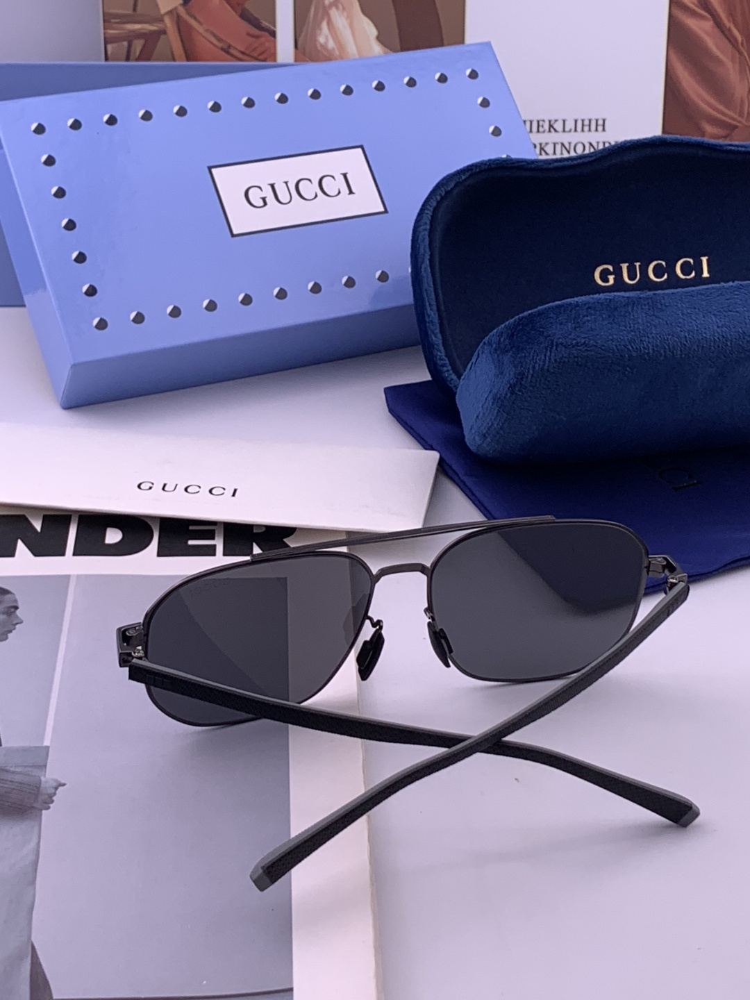GUCCI 男款炫彩飞行员偏光太阳镜 ❤️材质：高清尼龙加厚卡槽高清偏光镜片 🌹无边框镜架💕颜👍型号：G2702