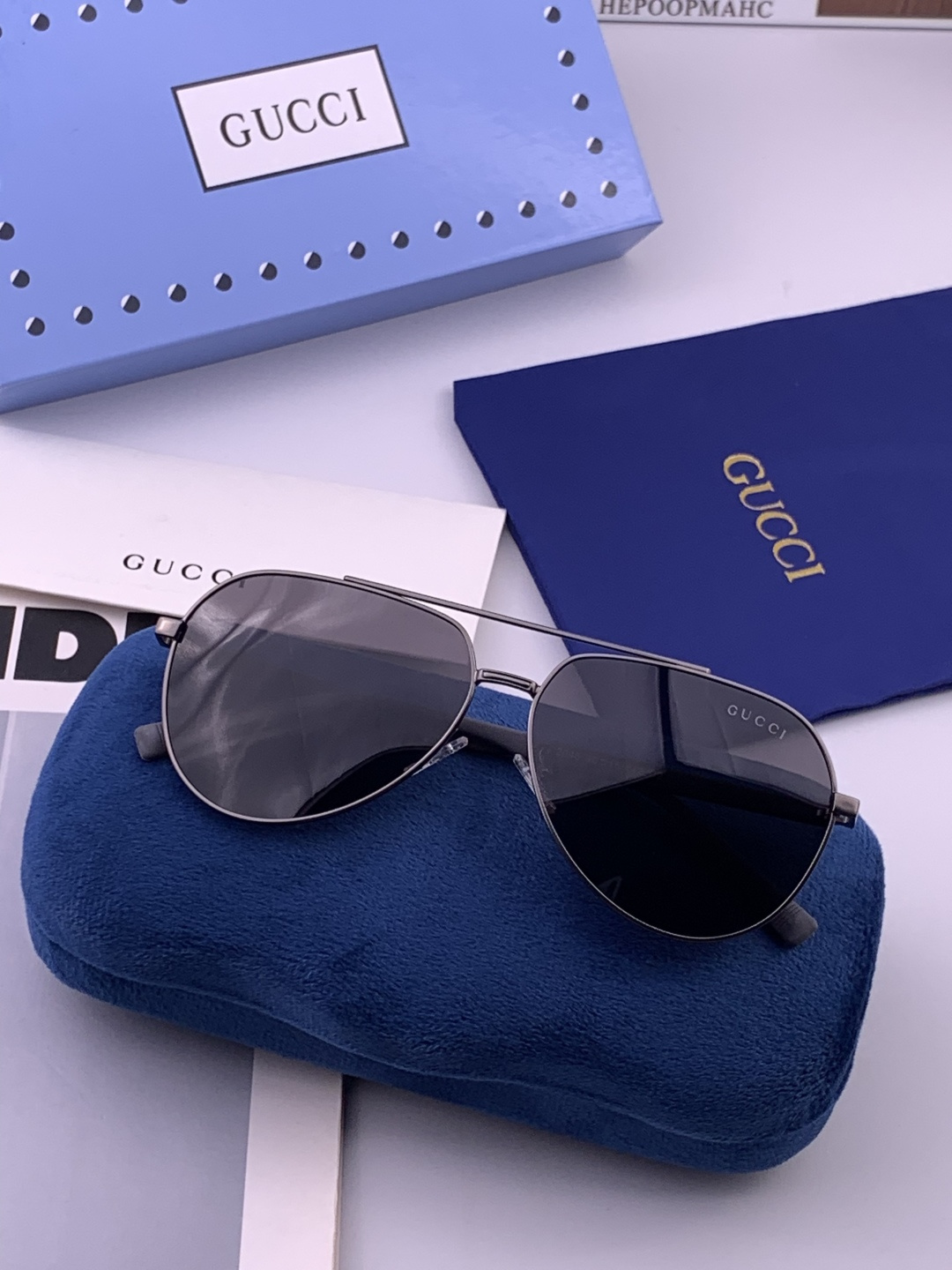 Gucci 。  高品质男女款墨镜   👍 进口宝丽来偏光镜片  。蛤蟆镜 开车钓鱼都可 。百搭显瘦墨镜韩版男士飞行员大
