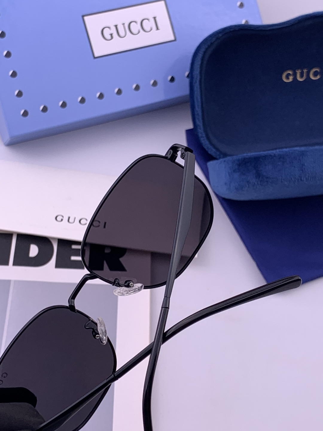 Gucci 。  高品质男女款墨镜   👍 进口宝丽来偏光镜片  。蛤蟆镜 开车钓鱼都可 。百搭显瘦墨镜韩版男士飞行员大