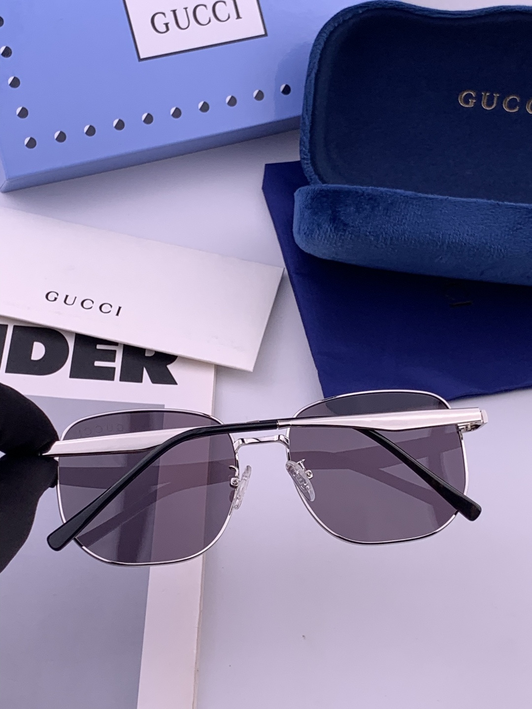 Gucci 。  高品质男女款墨镜   👍 进口宝丽来偏光镜片  。蛤蟆镜 开车钓鱼都可 。百搭显瘦墨镜韩版男士飞行员大