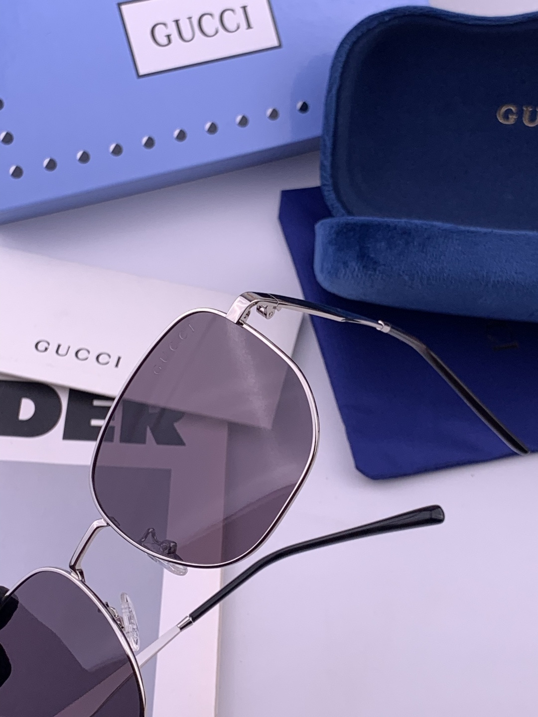 Gucci 。  高品质男女款墨镜   👍 进口宝丽来偏光镜片  。蛤蟆镜 开车钓鱼都可 。百搭显瘦墨镜韩版男士飞行员大