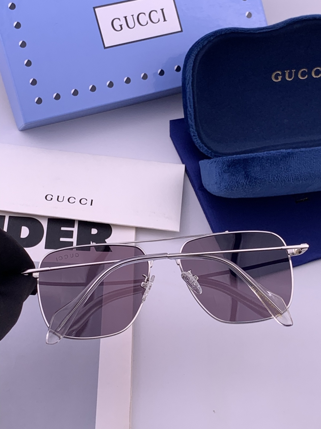 Gucci 。  高品质男女款墨镜   👍 进口宝丽来偏光镜片  。蛤蟆镜 开车钓鱼都可 。百搭显瘦墨镜韩版男士飞行员大