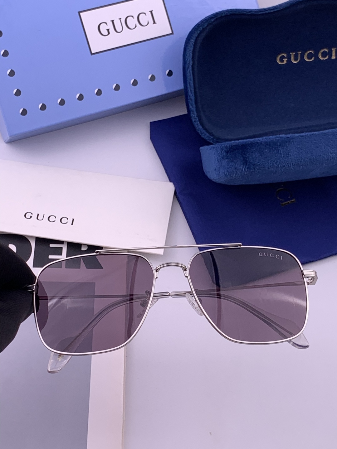 Gucci 。  高品质男女款墨镜   👍 进口宝丽来偏光镜片  。蛤蟆镜 开车钓鱼都可 。百搭显瘦墨镜韩版男士飞行员大